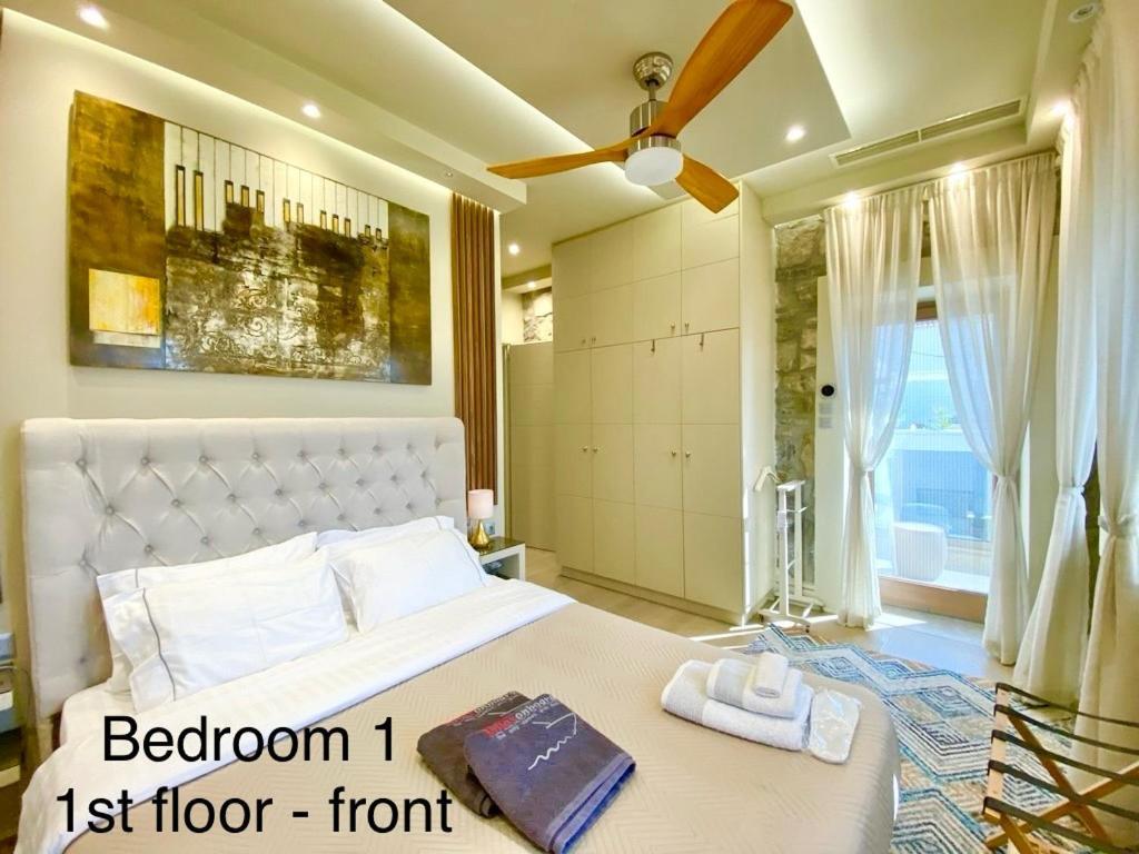 Villasonboard Rock Villa 3 Bed, 3 Bath, Jacuzzi, Seaside Ermióni Kültér fotó