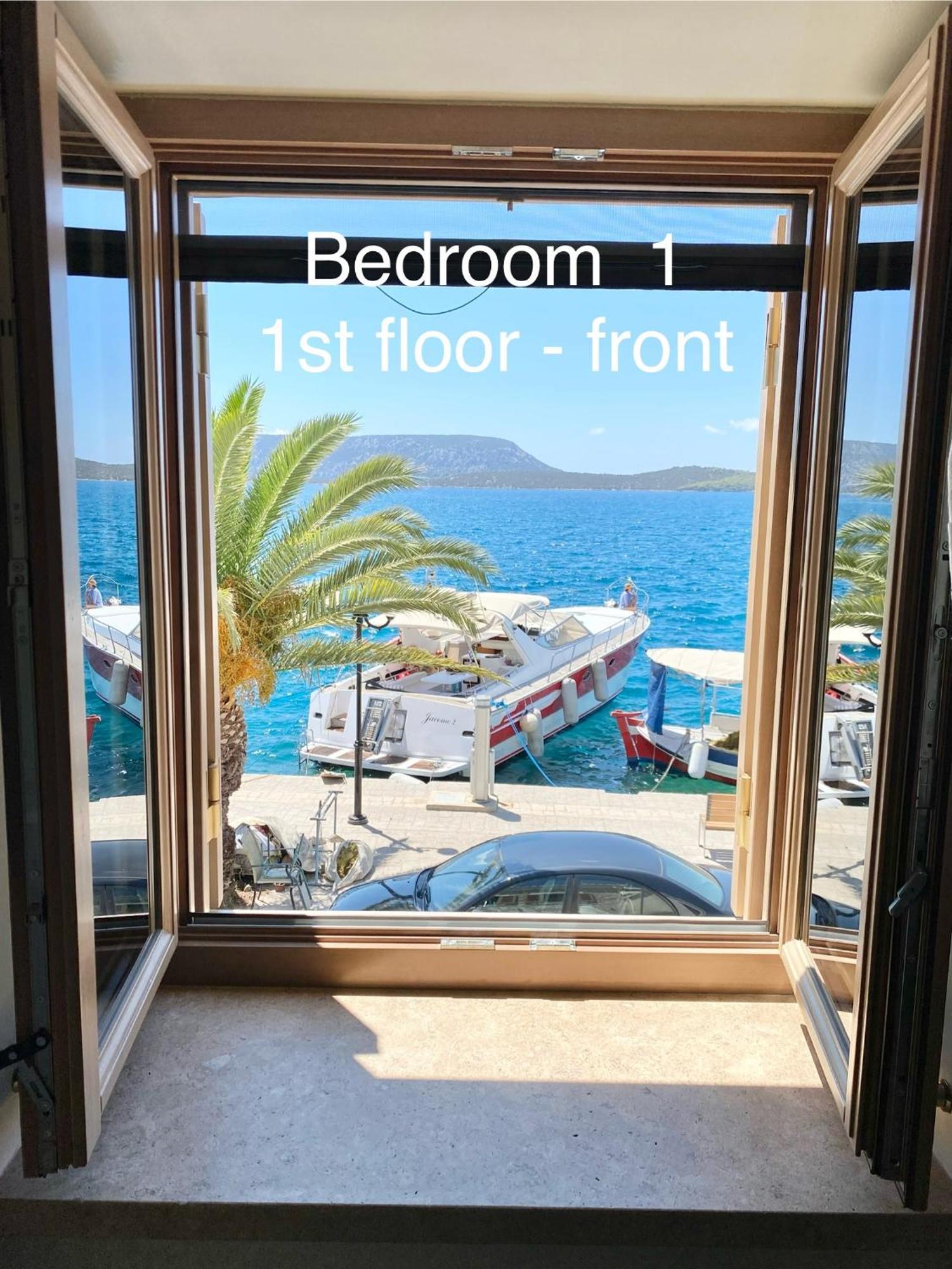 Villasonboard Rock Villa 3 Bed, 3 Bath, Jacuzzi, Seaside Ermióni Kültér fotó